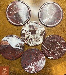 Juego de Posavasos de Mármol Rosso Levanto de 4 Pulgadas, Posavasos de Piedra Natural Hechos a Mano, Decoración de Hogar de Lujo - Product Image 1