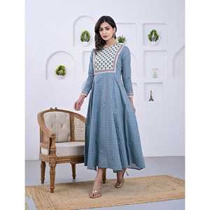 Vestido Anarkali Clásico Azul de Algodón con Estampado de Bloques y Corte en A - Product Image 4