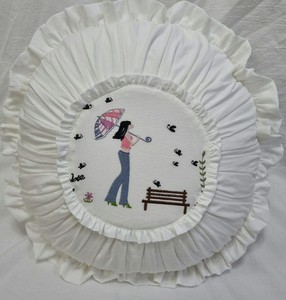 Wholesale White Cotton Ruffle Throw Pillowcase Embroidered Pretty Girl Round <b>Seat</b> <b>Cushion</b> <b>Cover</b> <b>Sofa</b> Home Function Pillows - Product Image 3