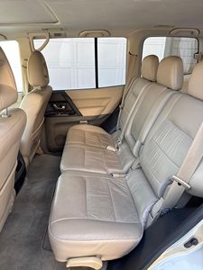 Gran Oferta: Mitsubishi Montero Limited 4x4 Usado del 2005 - Product Image 4