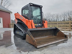 Kubota SVL 90-2S รถตักรถตักตีนตะขาบรถตักดินมือสองและรถตักดิน - Product Image 2