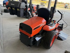 Achetez une tondeuse à gazon diesel Kubota ZD1011 de qualité supérieure, à braquage zéro, avec une plateau de coupe de 60 pouces et un moteur de 21,6 CV, pour particuliers et industries, prête à l'emploi pour les travaux de jardinage. - Product Image 5