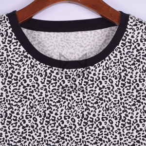Camiseta de manga corta de algodón 100% para mujer, cuello redondo, estilo informal, ecológica, la mejor calidad, impresión Digital al por mayor - Product Image 3