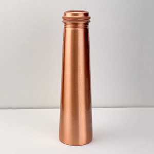 AZ ENTERPRISES Bouteille d'eau en cuivre artisanale moderne de haute qualité |   Cuivre pur à 100 %, écologique, grande capacité, santé ayurvédique - Product Image 5