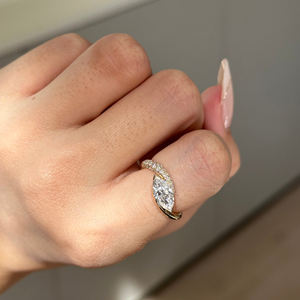 Alta calidad al por mayor 14K blanco amarillo oro rosa Moissanite anillos corte brillante E Color 1,3 quilates VVS2 mujeres compromiso OEM - Product Image 3