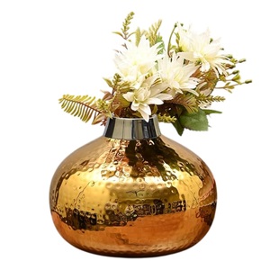 Florero decorativo de Mesa para el hogar al por mayor nuevo último diseño florero decorativo de escritorio HECHO DE florero de metal dorado - Product Image 1