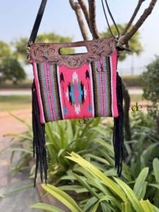 Nueva llegada mano Tooled Fringe bolso Jacquard Color rojo Sling nuevo diseño bohemio azteca tela bolsas elegantes bolsos para mujeres - Product Image 3