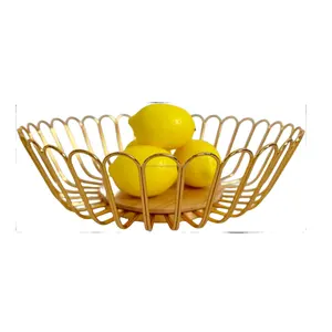 High Quality Special Pattern Countertop Gold Wire Fruit Basket Metal Iron Food Fruit Storage Basket In Bright Golden