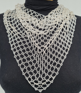 Bufanda de Cuentas de Vidrio de Moda, Collar de Bufanda con Cuentas Estilo Western Único y de Calidad, Pañuelo con Flecos y Cuentas - Product Image 1