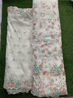Tissu Georgette brodé multi-sequences Daman avec broderie perlée en fil de viscose blanc respirant pour vêtements de filles