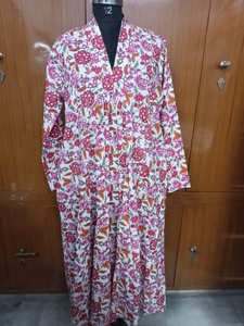 Robe longue en coton fait à la main indien imprimé fleuri vêtements de fête d'été pour les femmes élégant bouton de couverture de plage cadeau de mariée personnalisé - Product Image 2