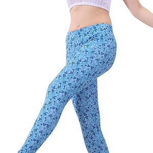 Nouveau legging pour femmes avec fermeture élastique à la taille, pantalon à motif solide de meilleure conception, legging des fesses froissé de style dernier cri - Product Image 4