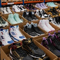 Sepatu Basket Bekas S3 Grosir Sepatu Olahraga Bermerek Ukuran Campuran Sepatu Olahraga Bekas untuk Pria