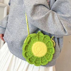 Sac à bandoulière ajustable en laine tissée à la main pour femme, nouvelle collection 2025, style frais et tendance, avec fermeture à bouton, sac fini - Product Image 6