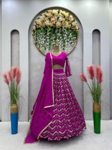 Ensemble Georgette Lehenga Choli de luxe au design unique pour réceptions, fiançailles et événements spéciaux au meilleur prix - Product Image 3