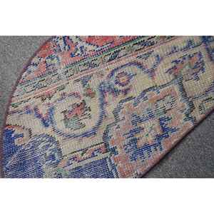 Alfombra Turca Vintage Redonda de 2.5x1.5 pies, Alfombra de Lana con Diseño a Cuadros Beige y Azul - Product Image 5