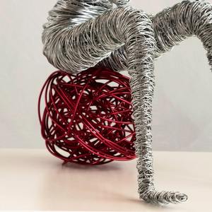 Sculptures en aluminium de style art abstrait moderne en forme de poupée, qualité export, décorations de table pour la maison et le bureau, disponibles en gros - Product Image 3