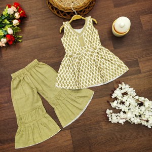 Ensemble Kurta Sharara Traditionnel pour Filles, Imprimé Floral Olive, Entièrement Cousu, Marque Shoryam |   Élégant sans manches pour l'été - Product Image 1