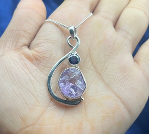 Colgante de plata de amatista cruda, colgante de piedras preciosas de granate de amatista en bruto, colgante de plata de ley 925 para mujer colgante de plata bohemio - Product Image 4