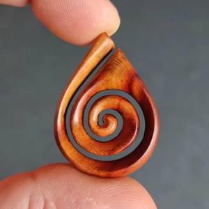 AVEC COLLIERS POUR FEMMES HOMMES NATUREL GRAND BOHO TRIBAL SONO BOIS Pendentif sur cordon réglable Collier fait main - Product Image 2