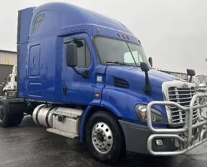 Best!! 2022 2019 Used Sleeper <b>Truck</b> <b>Freightliners</b> Cascadias 113 Sleeper Semi <b>Truck</b> 60" Mid Roof Sleeper 450HP Automatic - Product Image 3