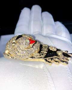 Pendentif Tête de Chien Hip Hop Unique Plaqué Or Lourd 18K Or Jaune Moissanite Collier Breloques Fines Cadeaux - Product Image 4