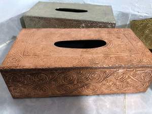 Caja de pañuelos de artículos de hotel de diseño moderno caja de pañuelos pulida de oro de metal de primera calidad a un precio asequible - Product Image 4