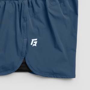 Shorts pour femmes Uplift en gris - Product Image 4