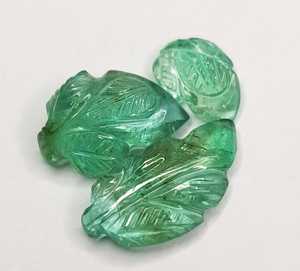 Feuille d'émeraude sculptée en laboratoire Pierre précieuse d'émeraude en vrac Sculpture de feuille de gravure pour bijoux Pierre précieuse d'émeraude zambienne - Product Image 1