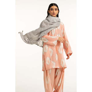 Châle ethnique d'hiver en acrylique brodé Dobby SH-25-107, long, à motifs floraux, avec pampilles scintillantes et logo, gris, Inde/Pakistan, 44x84 pouces, 100% - Product Image 3