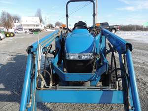 รถแทรกเตอร์นิวฮอลแลนด์ TC25D ปี 1999 สำหรับขาย - Product Image 3