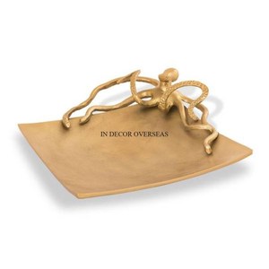 Llamativo aspecto totalmente chapado en oro de aluminio de alta calidad, diseñador de pulpo fundido, bandeja para servir, suministros para restaurantes y hoteles - Product Image 1