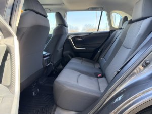 Toyota RAV4 XLE 2019 Usado en Buen Estado - Product Image 4