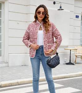 Chaqueta Acolchada de Invierno para Mujer, Talla XL, Cuello Alto, Forro de Nailon Acolchado, Bordado, Suministro al por Mayor - Product Image 4