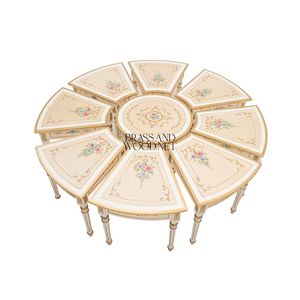 Juego de Mesa de Centro de Lujo de 9 Piezas con Arte Floral Pintado a Mano y Acabado en Laca Crema Dorada para Salas de Estar Elegantes - Product Image 1