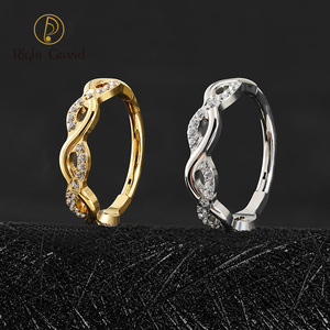 Orecchino a Cerchio Huggie Right Grand in Titanio ASTM F136 con Corda Intrecciata, Piercing a Lobo con Anello a Cerniera Infinito con Zirconi Cubici, Anello da Setto Nasale 16G - Product Image 5