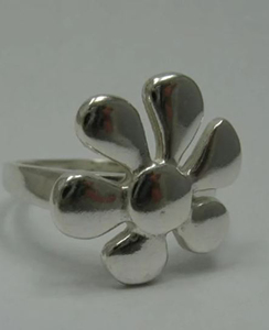 Bague en argent sterling 925 faite à la main pour femmes à la mode grande fleur conception de bijoux personnalisés exportateur bijoux au design unique - Product Image 1