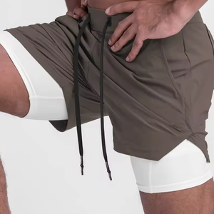 กางเกงขาสั้นตาข่ายสำหรับผู้ชายผ้าโพลีเอสเตอร์แบบมีเชือกรูดมีสองชั้น5นิ้วพิมพ์ซับลิเมชัน100% ตามสั่ง - Product Image 5