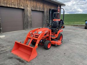 ORIGINAL QUALITY 26HP KUBOTA BX2670 <b>TRACTOR</b> MODEL WITH MOWER AND FRONT LOADER FOR SELL - Product Image 1