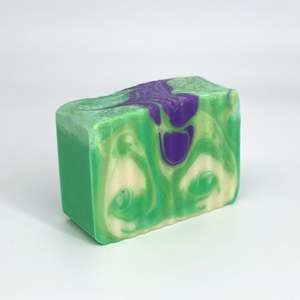 Savon Solide Artisanal au Lait de Chèvre et aux Plantes Succulentes Sunrise, Enrichi en Algues Marines et Acide Kojique, Ingrédient Principal : Lait - Product Image 2