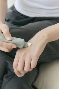 Crème pour les mains au beurre de karité botanique NILONICA |   Soin hydratant naturel pour les mains sensibles - Product Image 4