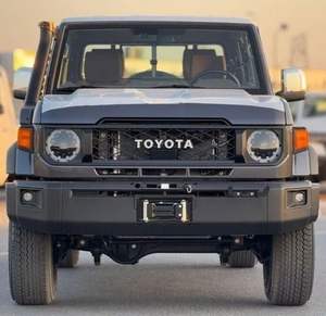 Toyota Land Cruiser Pick Up 2025 SOLO PARA EXPORTACIÓN - TOYOTA LC79 DOBLE CABINA LX-Z A/T 4.0 - Product Image 1