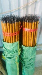Fabricant d'usine de bâton de balai en bois enduit de PVC de haute qualité au Vietnam balais et pelles à poussière - Product Image 5