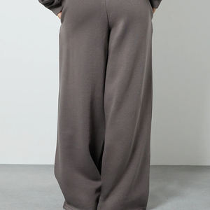 Survêtement pour femmes avec pantalon large, vêtements confortables pour l'hiver / Prix d'usine pour les acheteurs en gros, service OEM, conception avec logo personnalisé - Product Image 6
