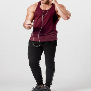 Débardeur de gymnastique pour hommes conçu sur mesure pour les amateurs de gymnastique Léger et durable pour les entraînements quotidiens gilets unisexe avec logo - Product Image 2