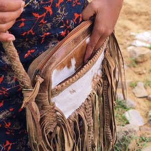 Bolsos cruzados informales con flecos de cuero genuino hechos a mano en piel occidental para mujer - Product Image 2
