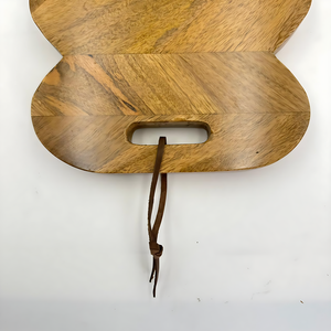 Tabla de Cortar de Madera de Acacia con Tira de Cuero, Versátil y Elegante, Perfecta para Cortar Frutas, Verduras y Carne - Product Image 4