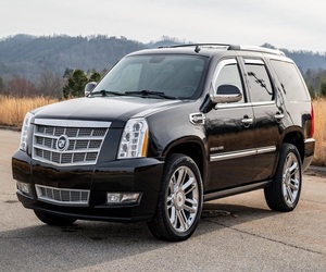 Gran Oferta: Cadillac Escalade Híbrido Edición Platinum 4x4, Listo para Enviar - Product Image 1