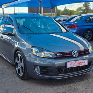 VOLKSWAGEN GOLF 2011 USADO CON VOLANTE A LA IZQUIERDA/DERECHA - Product Image 3