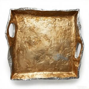 Bandeja de aluminio fundido Imperial Line con base rectangular Acabado vintage Asas artísticas y Diseño atrevido para Decoración - Product Image 1